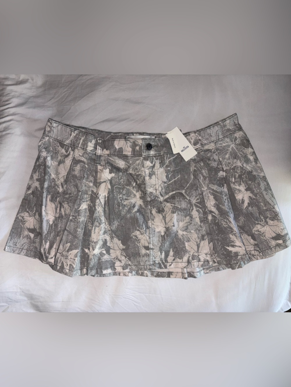 Hollister Camo Pleated Mini Skort